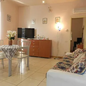  Appartamento Vicinissimo Alle Mura